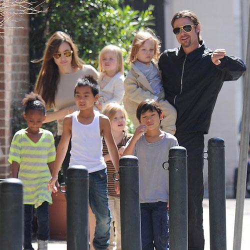 Brad Pitt and Angelina holiday in France
