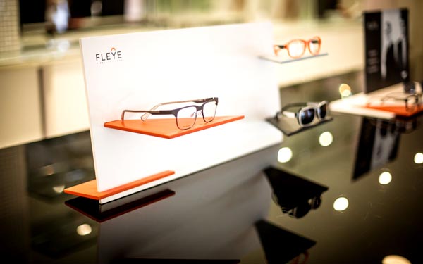 Specs designer eyes China market