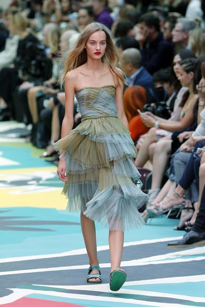 Burberry Spring Summer 2015 collection 2 Chinadaily .cn