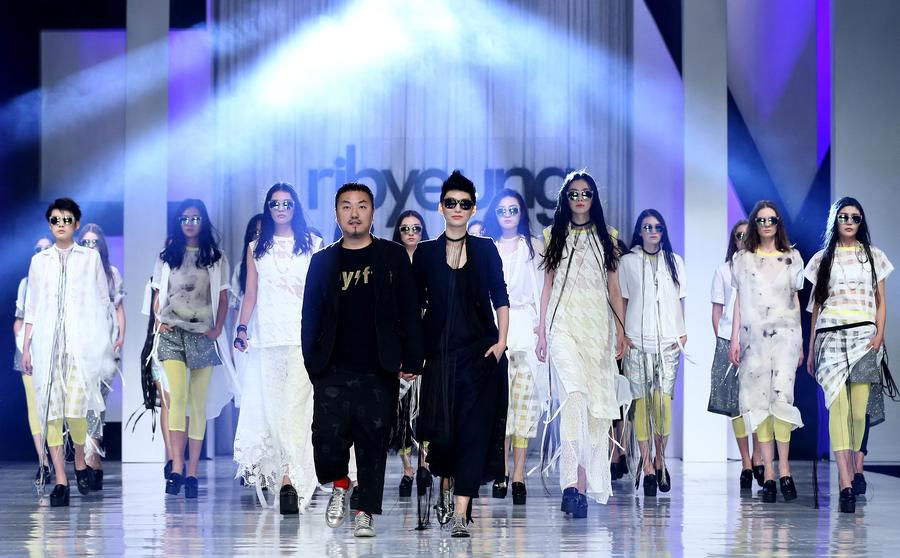 China-ASEAN fashion week