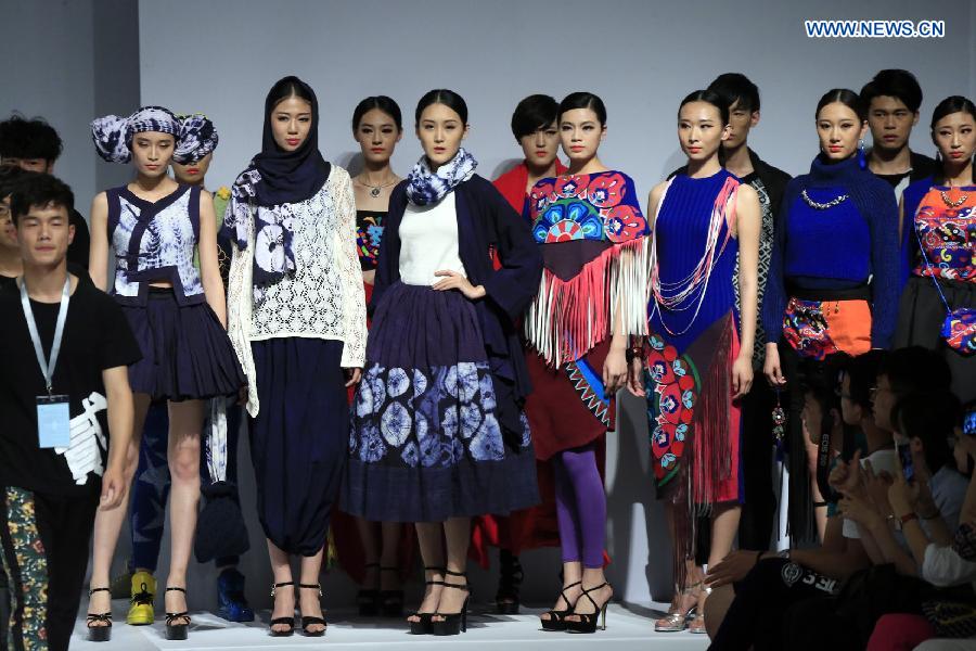 Highlights of China Graduate Fashion Week[4]- Chinadaily.com.cn