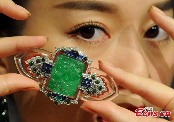 Jewels to be auctioned at Sotheby's HK
