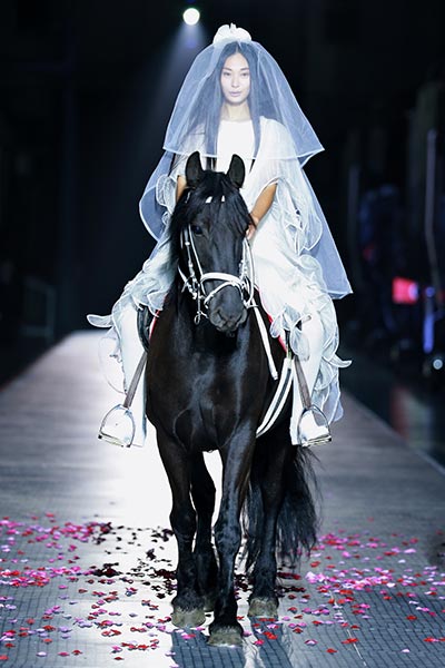 Young designers bring Cardin show to Beijing