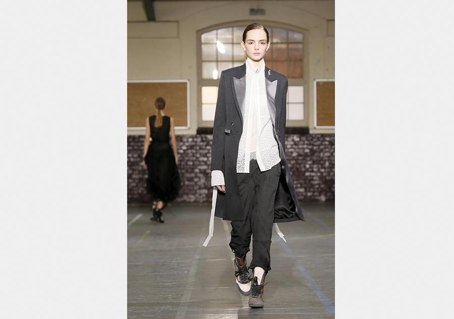 John Galliano Ready To Wear Fashion Show, Collection Fall Winter