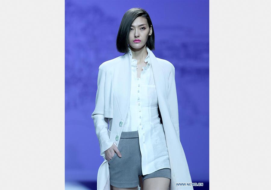 China Fashion Week: Deng Zhaoping