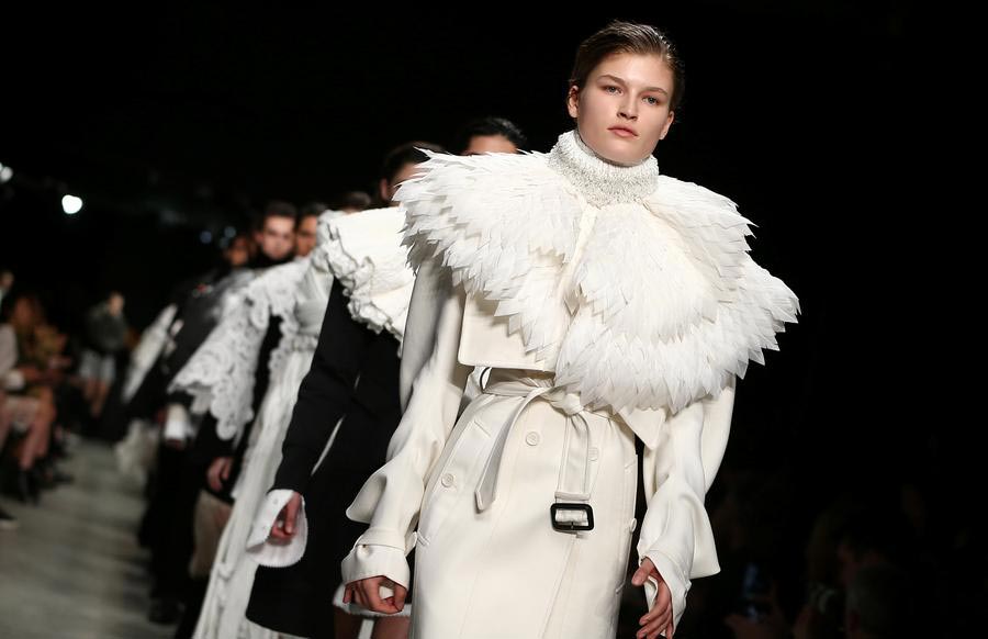 London Fashion Week: Burberry[17]- Chinadaily.com.cn