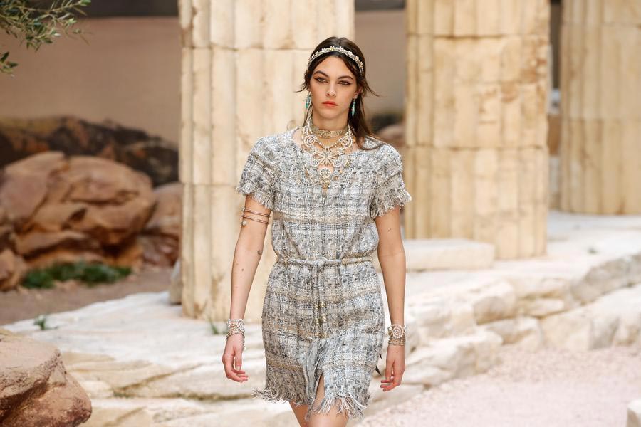 In pictures: standout silhouettes from the Chanel Cruise 2017-2018 fashion  show