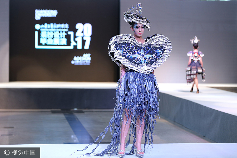 Artworks displayed at graduate talent show in Shandong University of Art & Design