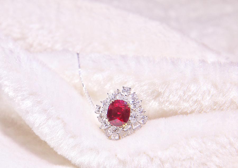 High-quality rubies on display at Caibai Jewelry