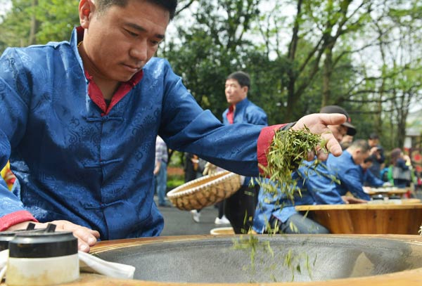 Demand for early batch of spring green tea drops