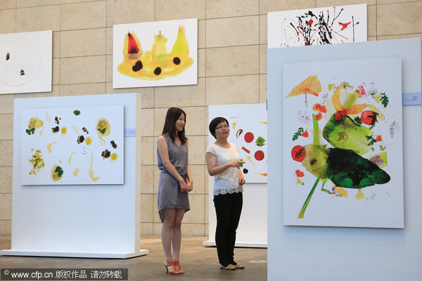 COLORTASTE displays abstract food art