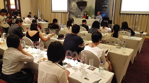 Master class savors premium Australian wine