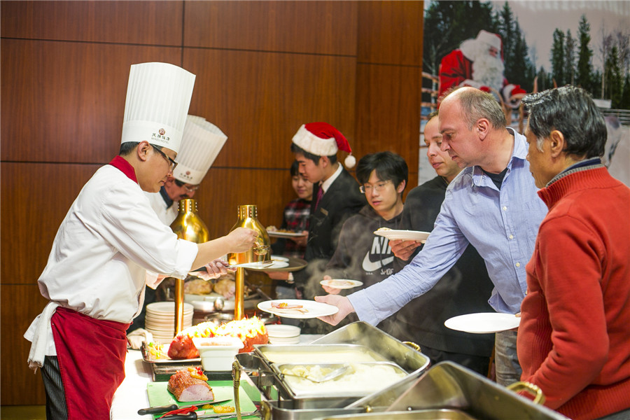 Thanksgiving celebrated around Beijing