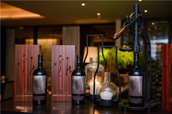 Hotel celebrates Year of the Rooster early with artful wine