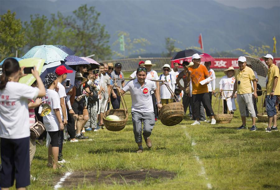 Watermelon festival celebrated in E China's Anhui