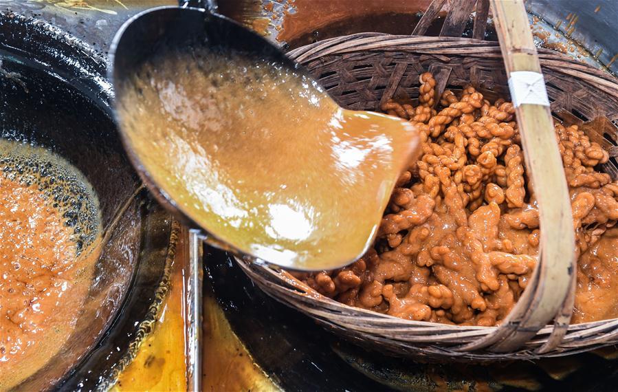 Traditional brown sugar productions in E China village