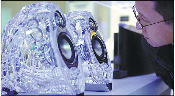 Harman ramps up localization bid