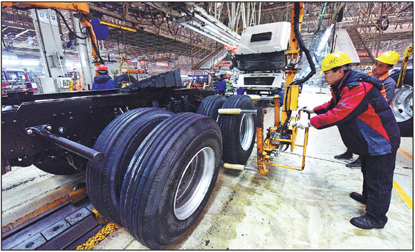 Economic structure is optimizing