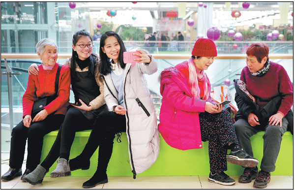 Nation urged to facilitate the rise of 'silver surfers'