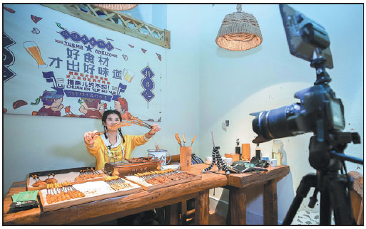 'Eating hosts' providing a visual feast for viewers