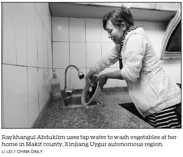 Clean water projects a splash in Xinjiang