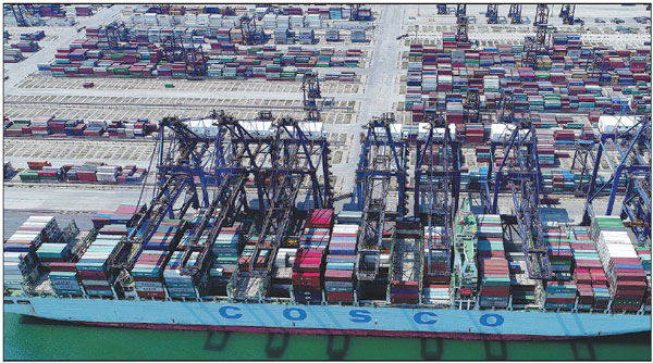 China steps up bid for port integration, reorganization