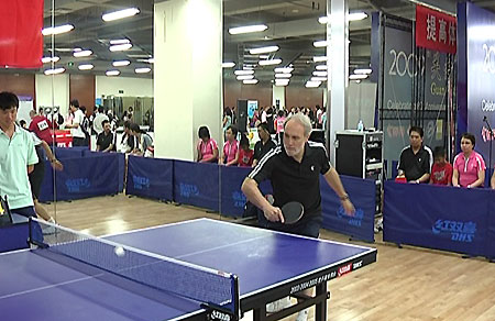 Diplomats play ping-pong to mark China’s 60th anniversary