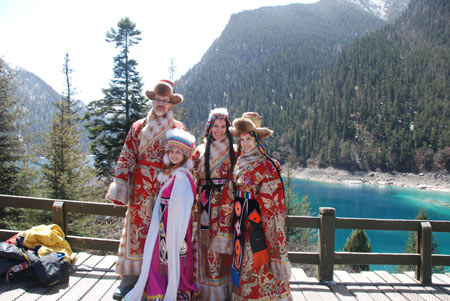 Ambassador Marjan Cencen's family photo taken in Sichuan