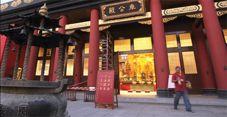 Villagers demand return of Che Kung Temple