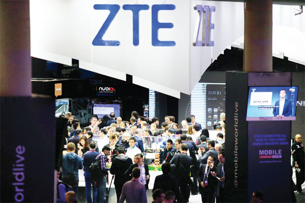 ZTE rings up 100b yuan income