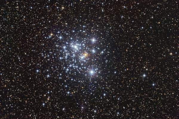 天文学家发现密集双星系统 挑战恒星形成理论(组图)