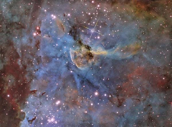 天文学家发现密集双星系统 挑战恒星形成理论（组图）