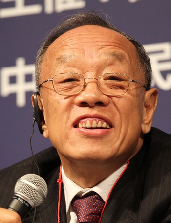 李肇星:中国应学习日本的先进发展经验
