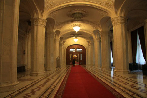 罗马尼亚著名的文化活动地：金光闪闪雅典厅