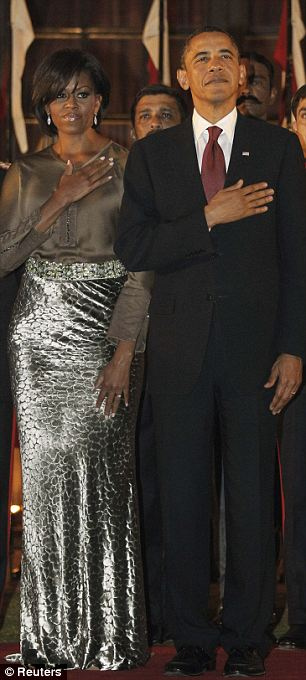 米歇尔闪亮鳞片筒裙现身印度国宴 光芒盖过奥巴马