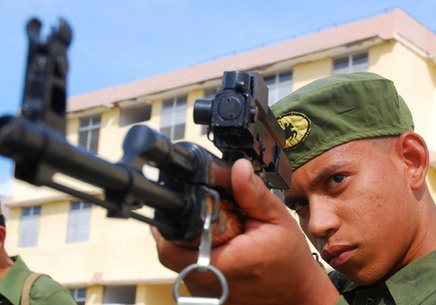 古巴举行蒙卡达2007军事演习