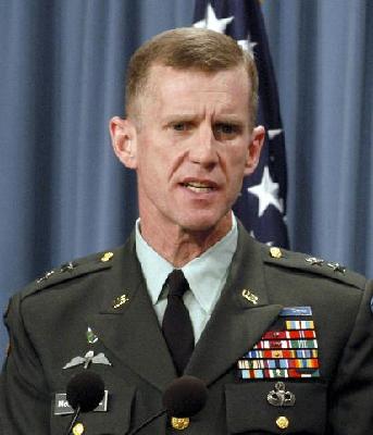 驻阿美军换帅 奥巴马政府寻求阿富汗反恐新思维