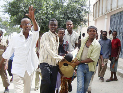 索马里首都高级酒店发生爆炸 3名内阁部长当场身亡