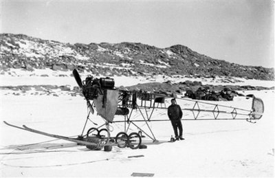 澳探险队在南极发现近百年前飞机残骸