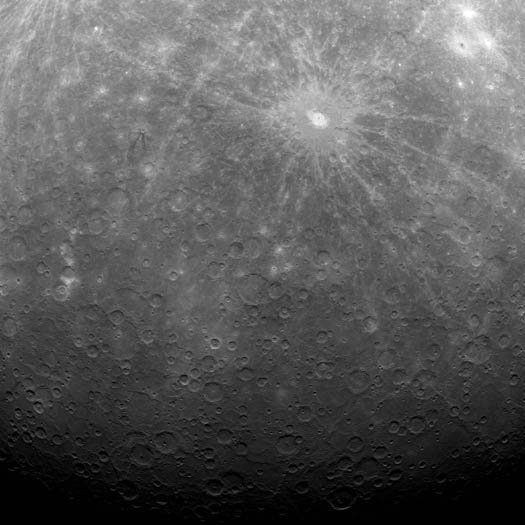 “信使”号探测器传回首张图片 逐步揭开水星神秘面纱