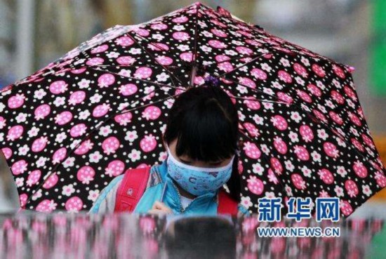 韩国各地降“辐射雨”后昨日再遭“核辐射沙尘”