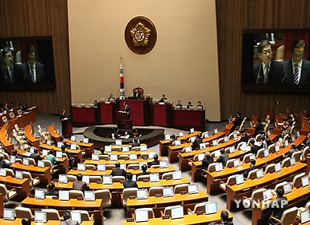 韩国国会开始对政府进行为期4天质询