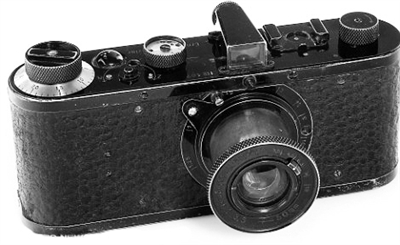 拿破仑英文课手稿“亮相” 古董级莱卡相机拍得百万英镑