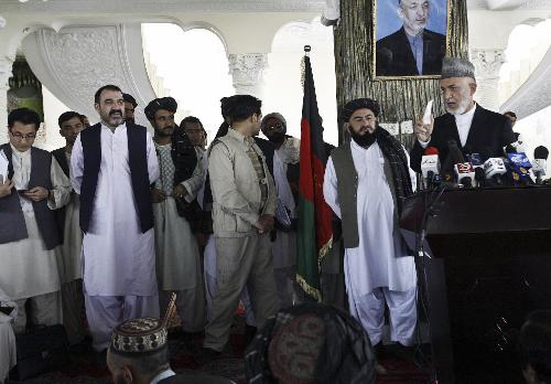 阿富汗坎大哈发生两起爆炸 赫尔曼德省省长躲过一劫