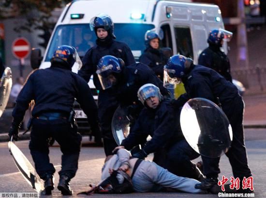英国警方称已有768人因骚乱事件被捕