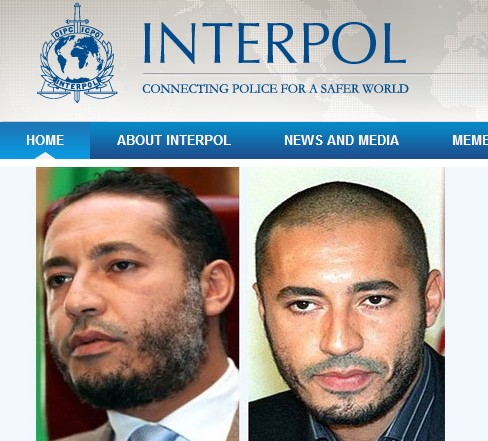 传卡扎菲发言人易装逃命被捕 三儿子又遭国际通缉