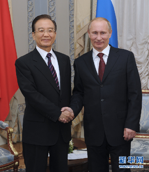 温家宝会见俄罗斯总理普京