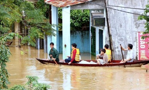越南洪灾已造成100人死亡 14万栋房屋被淹