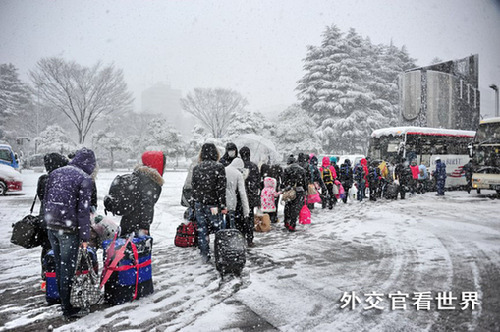 风雪无阻归家路（二等奖）