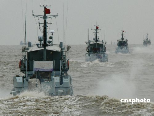 东海舰队恶劣海况中锤炼战力